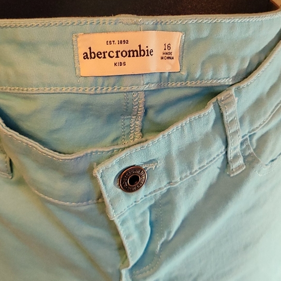 Abercrombie Kids SKINNY Pants - Picture 3 of 3